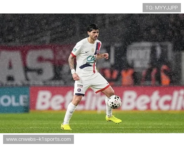 费内巴切租借昂热19岁前锋谢里夫，含2200万欧买断条款本赛季4球